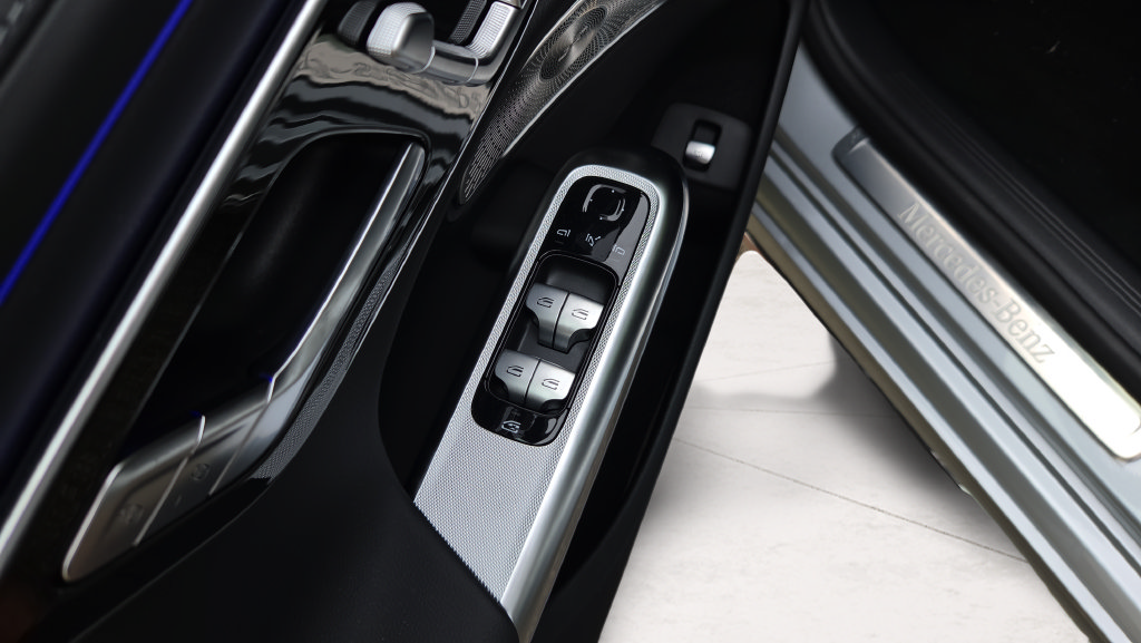 New 2027 Mercedes-Benz E 450 4MATIC Sedan image 10