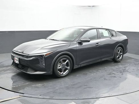 Used 2025 Kia K4 FWD image 7