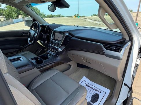 Used 2016 Chevrolet Suburban LT AWD/4WD image 38