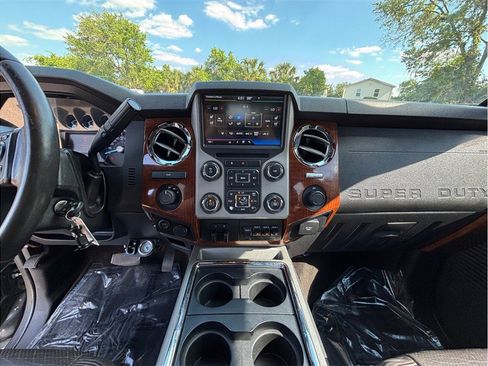 Used 2015 Ford F350 King Ranch AWD/4WD image 11