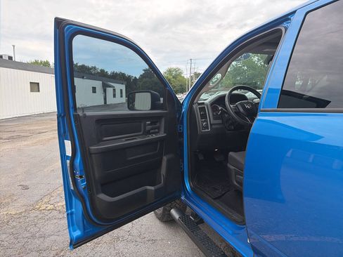 Used 2019 RAM 1500 Express w/ Hydro Blue Sport Package AWD/4WD image 20