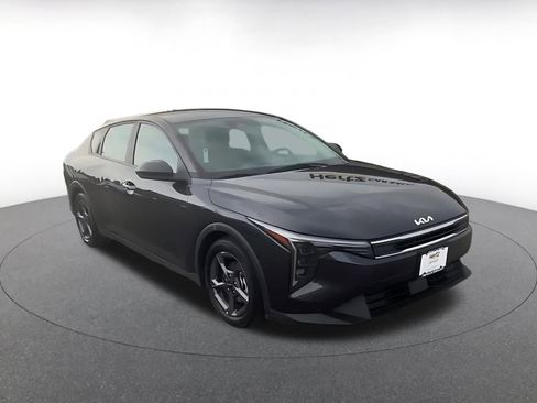 Used 2025 Kia K4 LXS FWD image 3