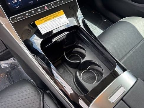 New 2025 Mercedes-Benz GLC 350e 4MATIC image 20