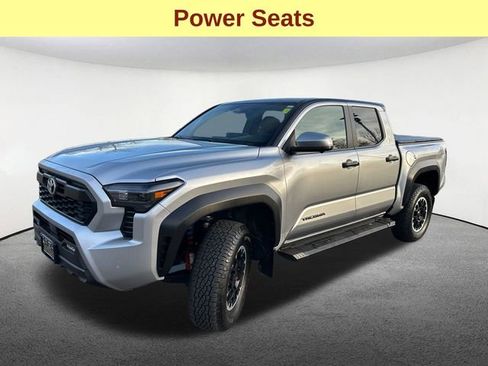 Used 2024 Toyota Tacoma TRD Off-Road image 8