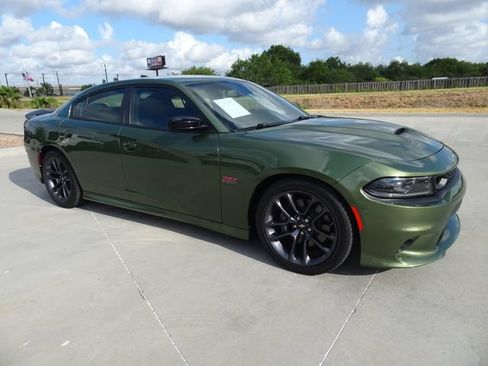 Used 2023 Dodge Charger Scat Pack RWD image 3