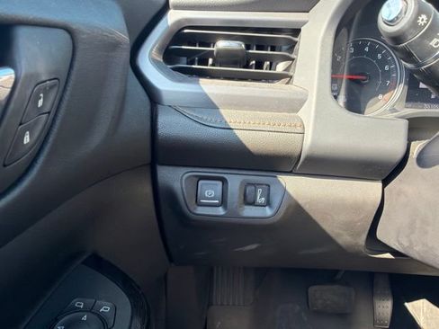 Used 2023 GMC Acadia AT4 AWD/4WD image 37