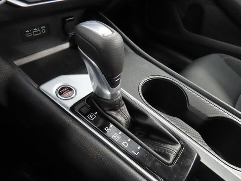 Used 2025 Nissan Altima 2.5 SV image 27