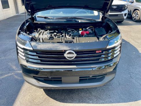 Used 2026 Nissan Kicks SR FWD image 16