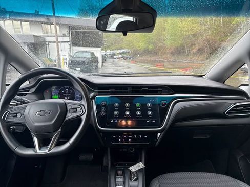 Used 2023 Chevrolet Bolt LT w/ Driver Confidence Package image 24