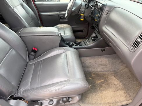 Used 2001 Ford Explorer Eddie Bauer AWD/4WD image 11
