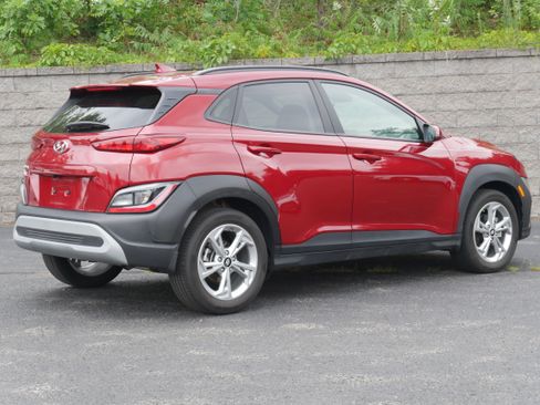 Used 2023 Hyundai Kona SEL w/ Convenience Package FWD image 7