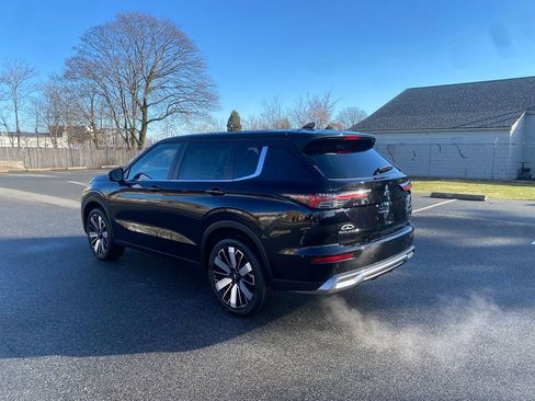 New 2025 Mitsubishi Outlander SE image 8