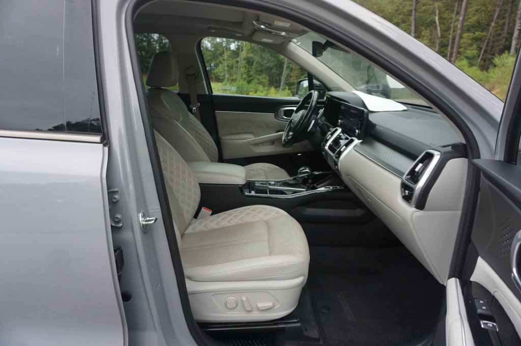 Used 2022 Kia Sorento SX FWD image 18