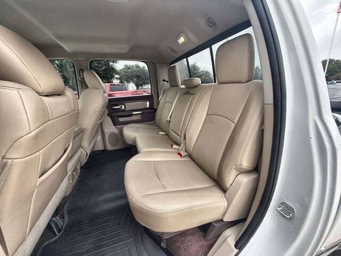 Used 2017 RAM 1500 Laramie RWD image 24