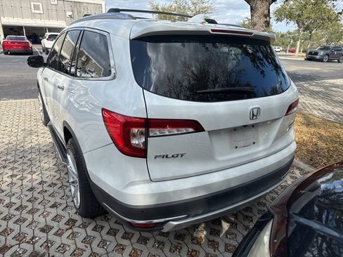 Used 2020 Honda Pilot Touring image 4