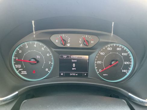 Used 2024 Chevrolet Equinox LS w/ Driver Confidence II Package FWD image 12