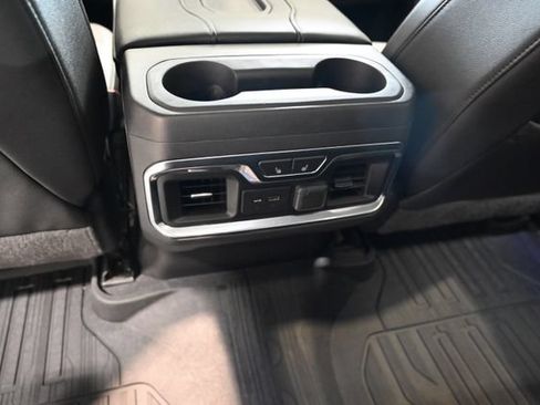 Used 2021 GMC Sierra 1500 SLT w/ SLT Premium Plus Package AWD/4WD image 26