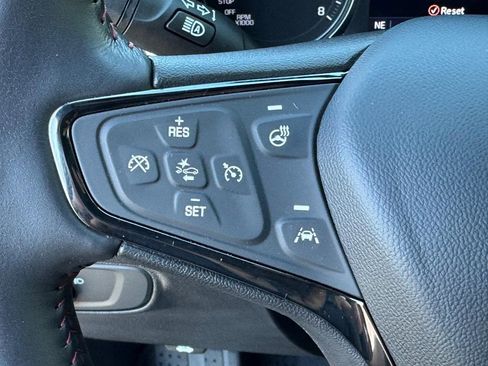 Used 2022 Chevrolet Equinox RS w/ Infotainment Package image 20