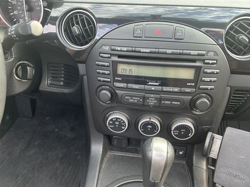 Used 2013 MAZDA MX-5 Miata Grand Touring w/ Premium Pkg image 12