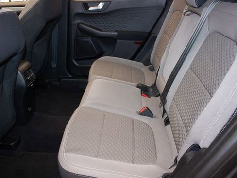 Used 2020 Ford Escape SE image 15