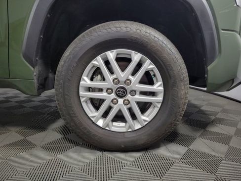 Used 2023 Toyota Tundra SR5 w/ SR5 Convenience Package AWD/4WD image 11