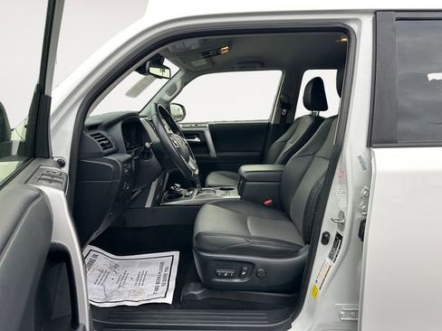 Used 2024 Toyota 4Runner SR5 Premium image 9