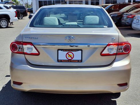 Used 2013 Toyota Corolla LE FWD image 5