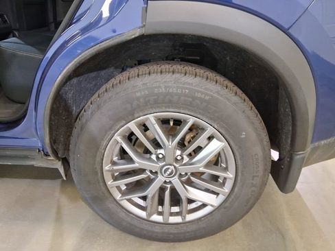 Used 2023 Nissan Rogue S AWD/4WD image 17