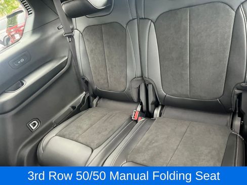 New 2025 Jeep Grand Cherokee L Altitude image 23