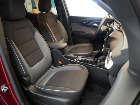 Used 2023 Chevrolet TrailBlazer LT w/ Convenience Package FWD image 33