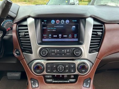 Used 2018 Chevrolet Tahoe Premier w/ RST 6.2L Performance Edition AWD/4WD image 17