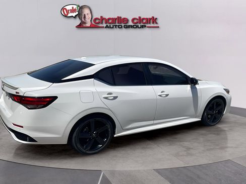Used 2024 Nissan Sentra SR FWD image 6