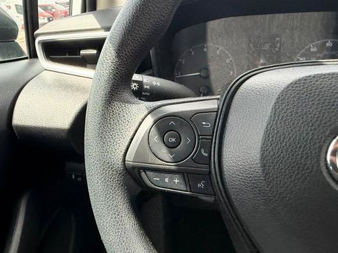 Used 2023 Toyota Corolla LE FWD image 11