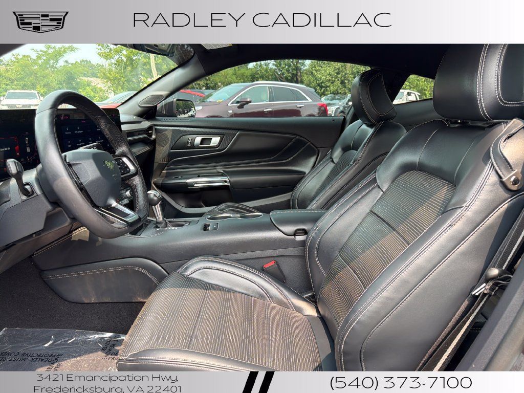 Used 2024 Ford Mustang Premium RWD image 3
