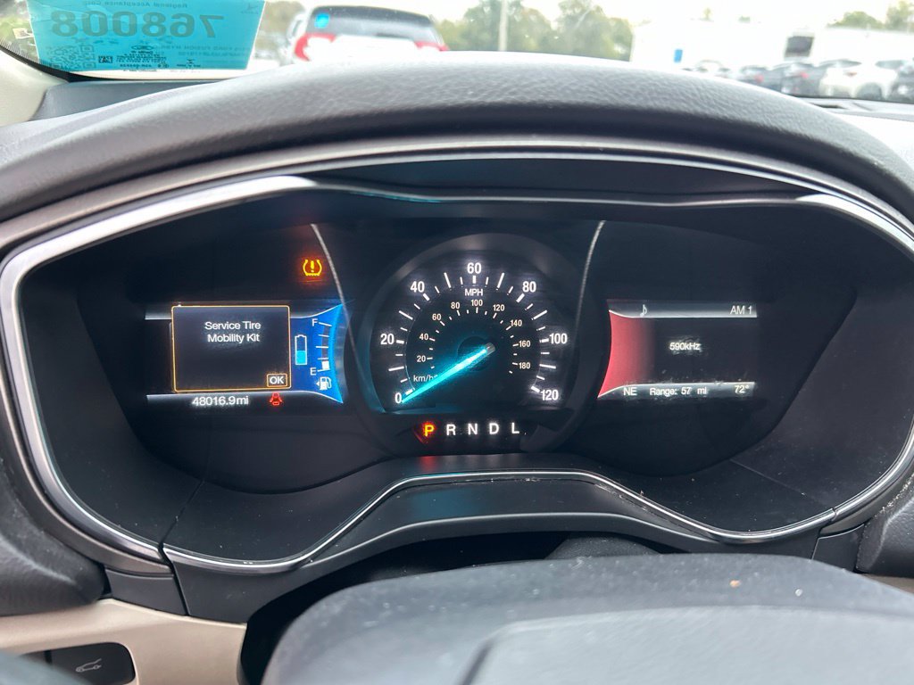 Used 2018 Ford Fusion SE w/ Equipment Group 602A FWD image 7