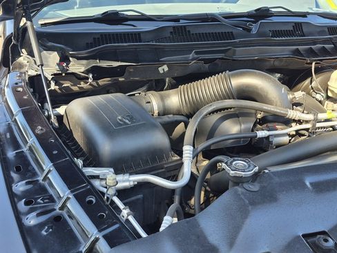 Used 2016 RAM 1500 Classic SLT image 16