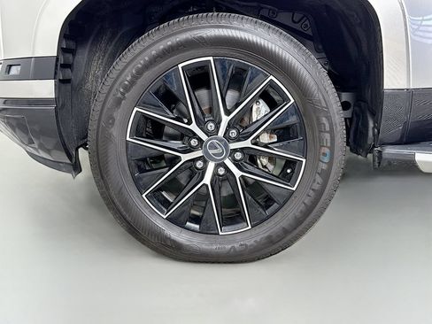 Used 2024 Lexus GX 550 AWD/4WD image 33
