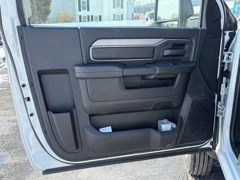 New 2026 RAM 5500 Tradesman w/ Chrome Appearance Group image 11