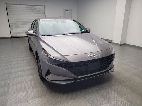 Used 2023 Hyundai Elantra SEL FWD image 14