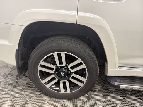 Used 2021 Toyota 4Runner Limited AWD/4WD image 19