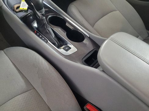 Used 2022 Chevrolet Malibu LT FWD image 26