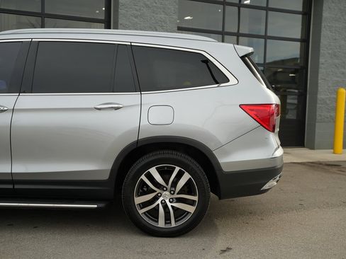 Used 2017 Honda Pilot Elite image 20