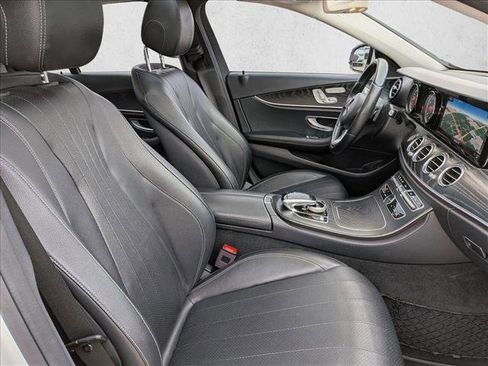 Used 2018 Mercedes-Benz E 300 image 19
