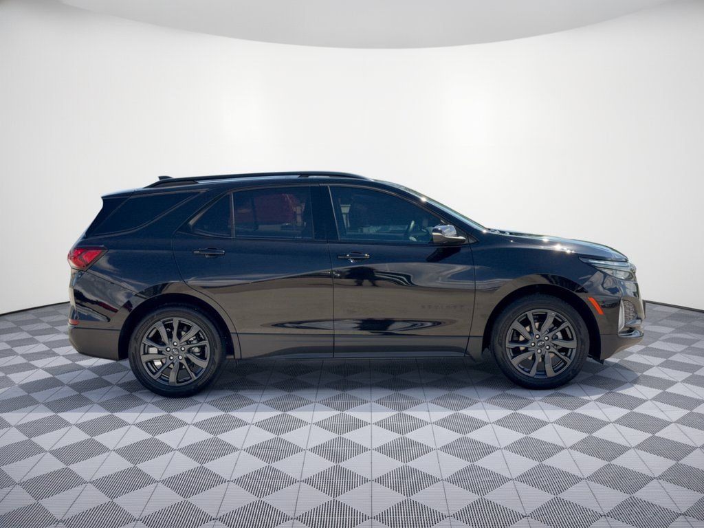 Used 2023 Chevrolet Equinox RS FWD image 8