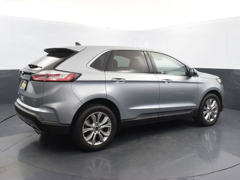 Used 2024 Ford Edge Titanium image 4