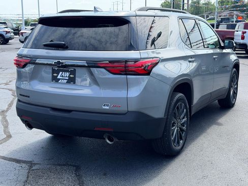Used 2023 Chevrolet Traverse RS FWD image 5