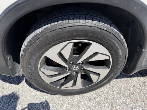 Used 2016 Honda CR-V Touring image 9