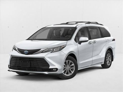 Certified 2026 Toyota Sienna XLE FWD image 1