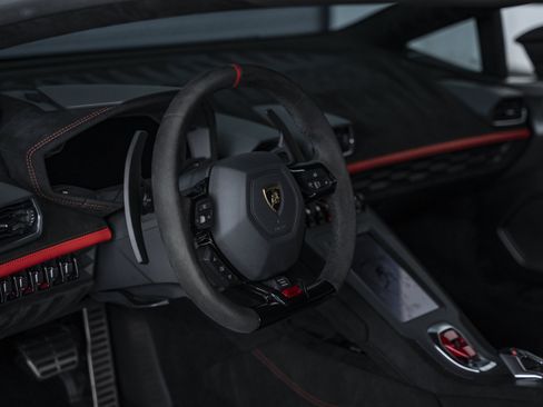 Used 2024 Lamborghini Huracan STO RWD image 36