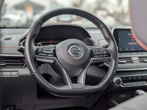 Used 2021 Nissan Altima 2.5 SR image 15